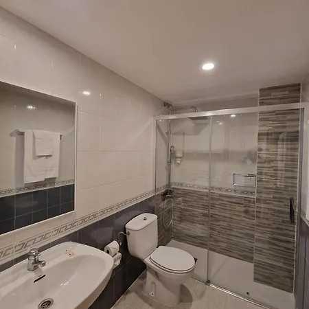 Valle De Tena Konukevi