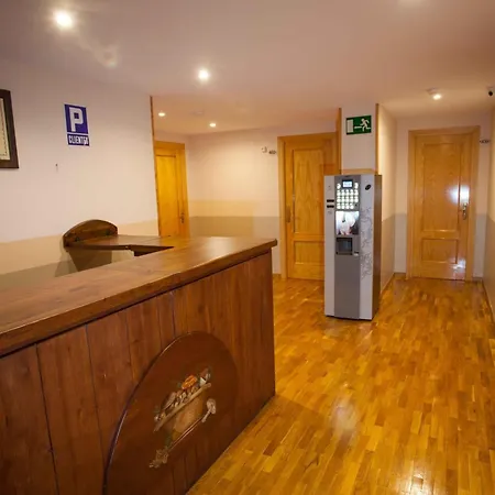 Valle De Tena Konukevi Sabiñánigo