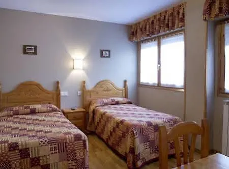 Valle De Tena Konukevi 2*