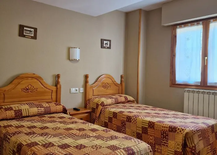 게스트하우스 Valle De Tena 2*