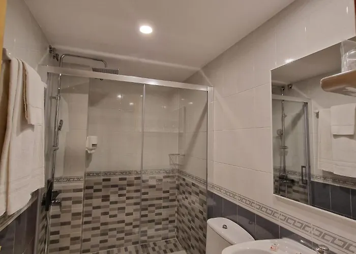 Valle De Tena Pensionat Sabiñánigo